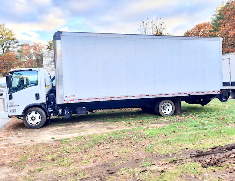 2022 ISUZU 24’ VAN BODY